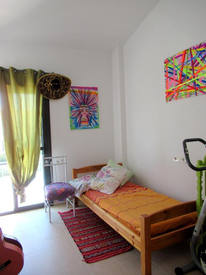 Single Room In Private House Эль-Ромпидо Экстерьер фото
